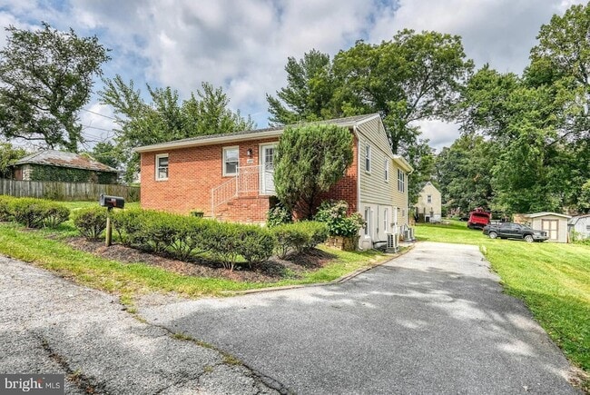 Primary Photo - 5808 Meridale Rd