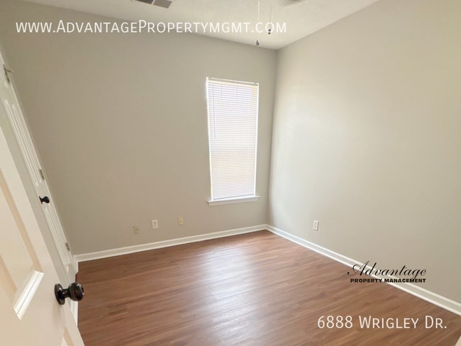 Building Photo - 6888 Wrigley Dr