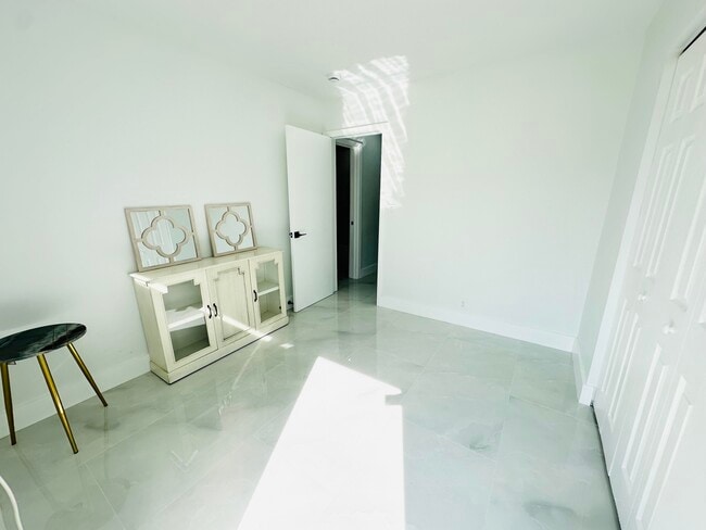 Building Photo - 2316 Freedom St