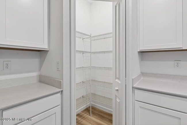 Building Photo - 6932 Golden Monarch Ave