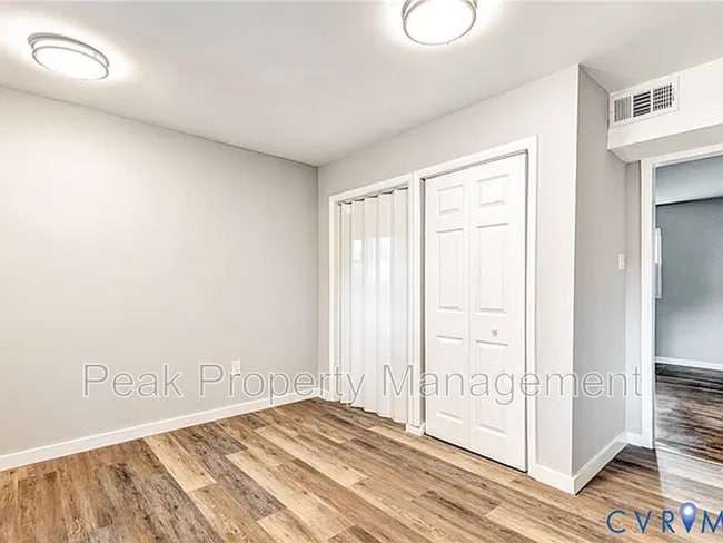 Building Photo - 2003 2nd Ave