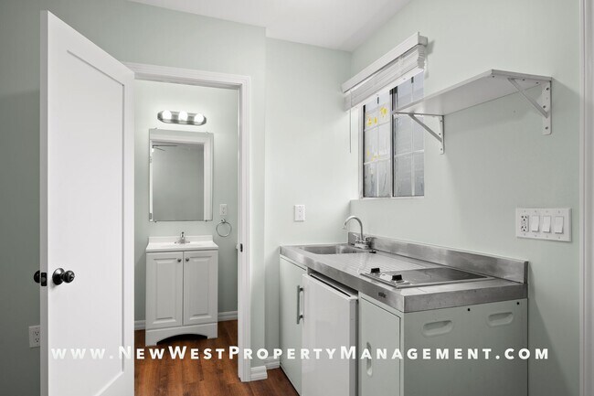 Building Photo - Charming Barrio Logan Studio - Available Now!