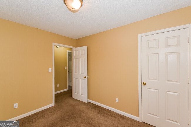 Building Photo - 388 Montgomery Pl