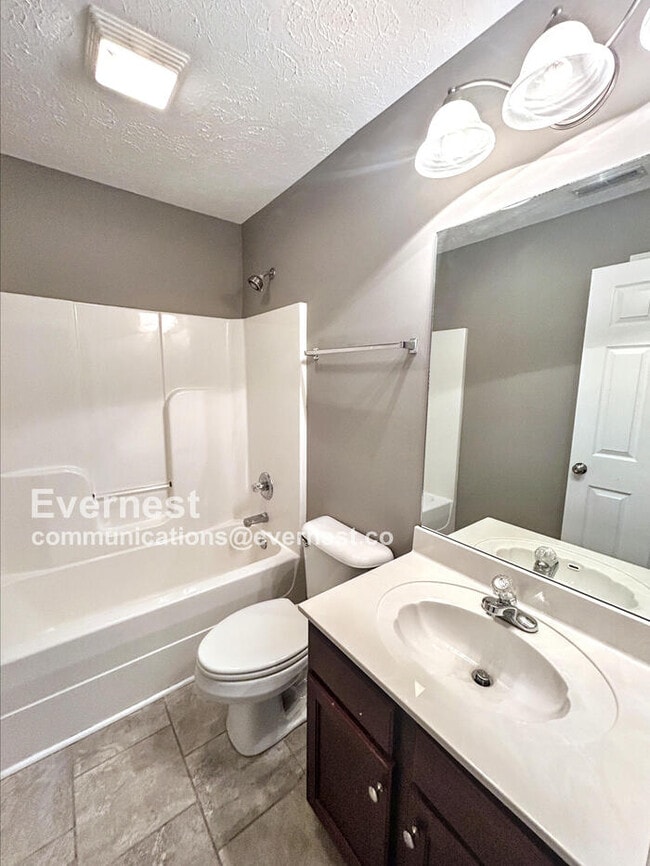 Building Photo - 3420 Chateau Valley Ln