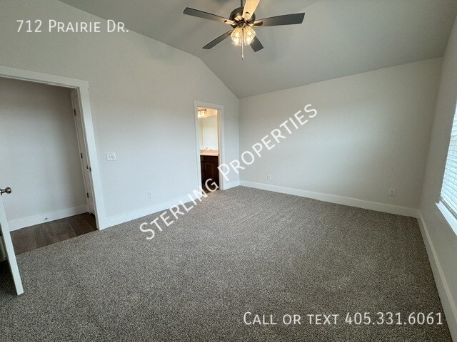 Building Photo - 712 Prairie Dr