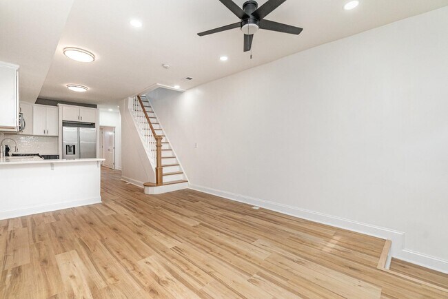 Building Photo - 727 N Collington Ave