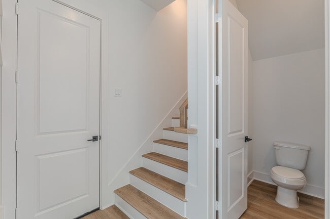 Building Photo - 7707 Inwood Grv Ln