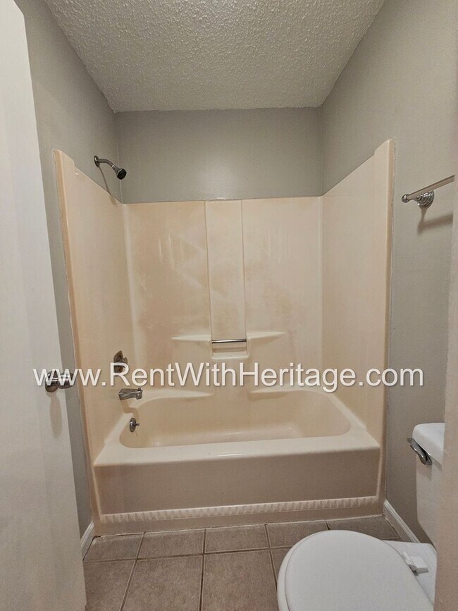 Building Photo - Gorgeous 4bd / 2.5 in Popular Arbor Statio...