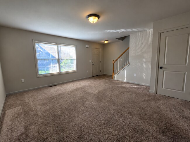 Building Photo - 172 Randolph Dr