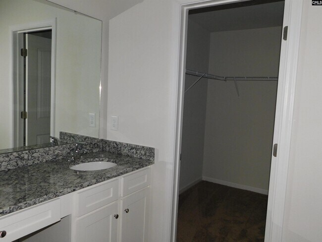 Building Photo - 228 Sundew Rd