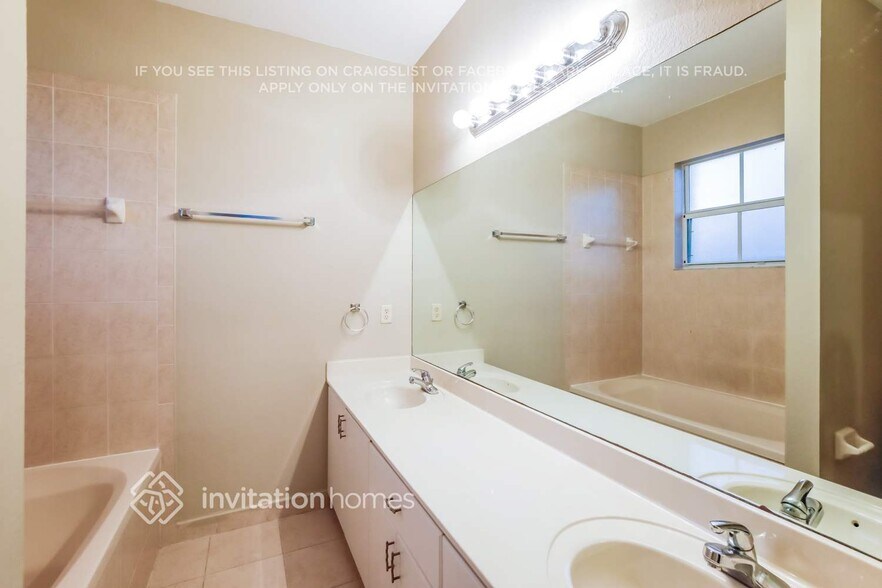 Building Photo - 15277 SW 89th Terrace