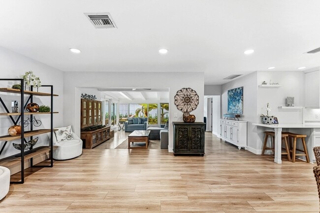 Building Photo - 20 NW 11th St