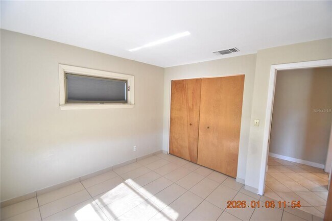 Building Photo - 6485 30th Ave N