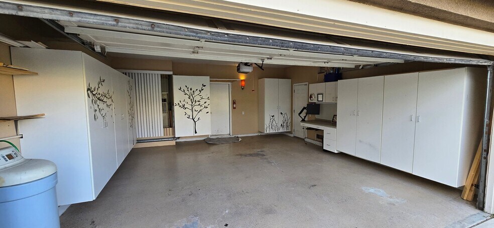 Building Photo - 766 S Morningstar Dr