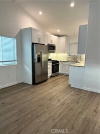 Building Photo - 1298 N Dominion Ave