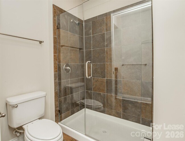 Building Photo - 701 Royal Ct