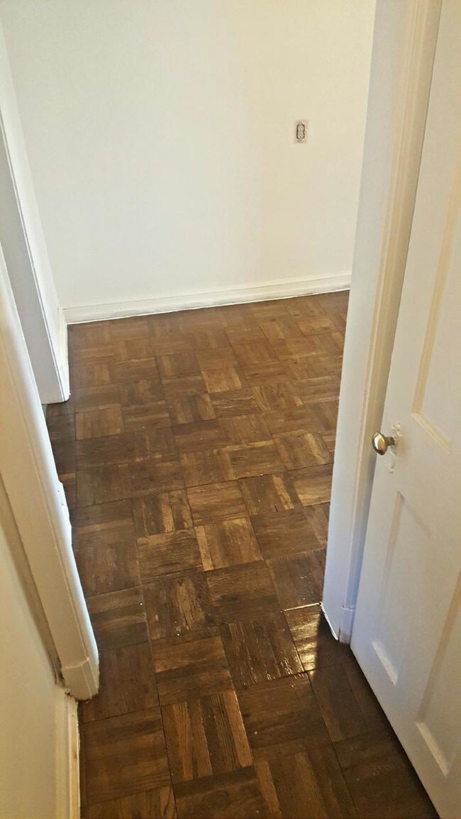 Building Photo - 1 bedroom in takoma park MD 20912