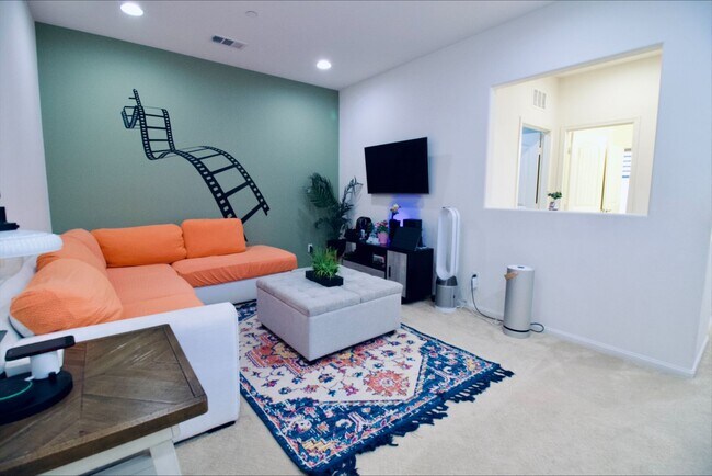 Building Photo - Former MODEL HOME | Great Location