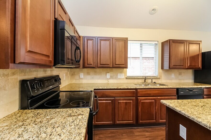 Building Photo - 2809 Berry Hill