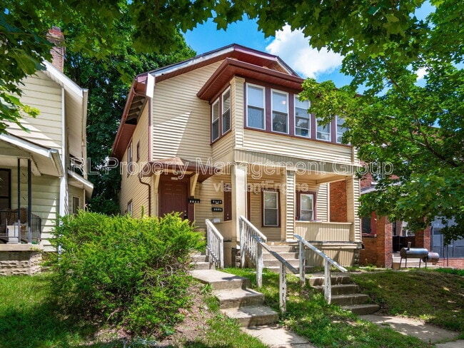 Building Photo - 1168 E Whittier St