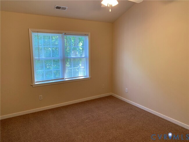 Building Photo - 11832 Park Forest Way