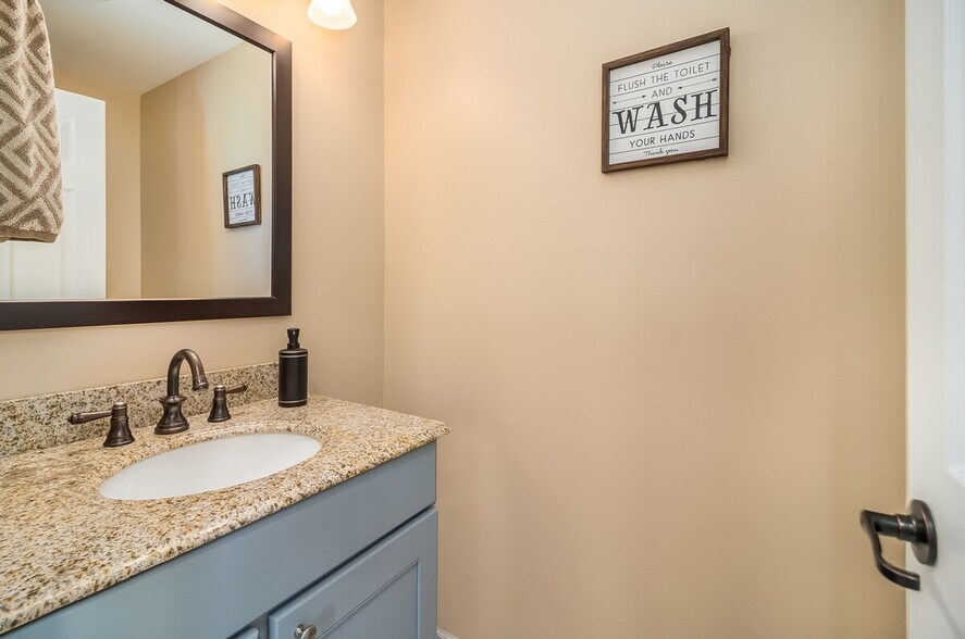 Building Photo - 16 W Edward St