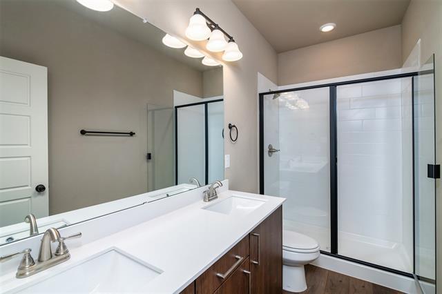 Building Photo - 601 Fallow Dr