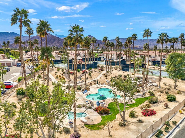 Building Photo - 78129 Crimson Ct