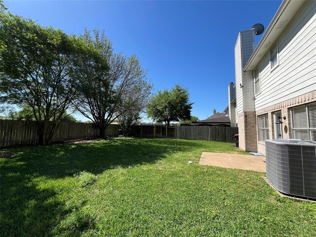 Building Photo - 8411 Tamayo Dr