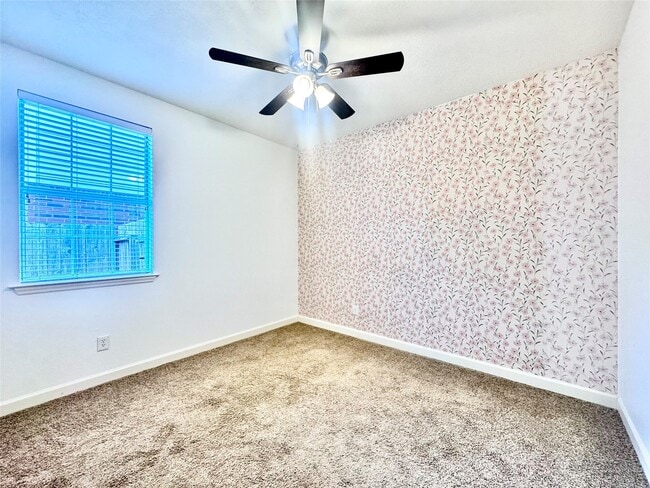 Building Photo - 2123 Hollow Reef Cir
