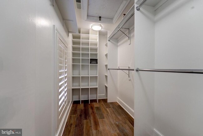 Building Photo - 1237 29th St NW