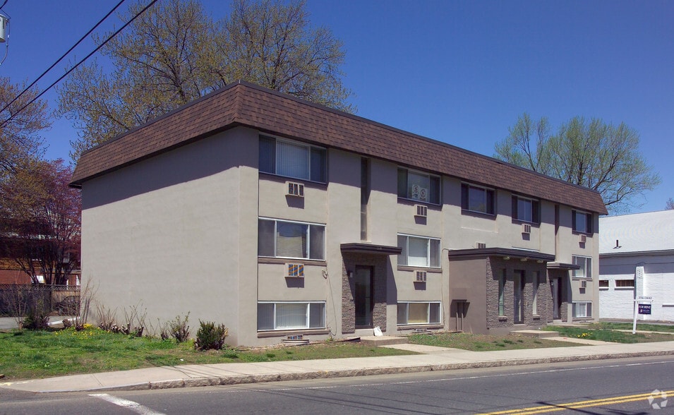 Building Photo - D&D Chicopee Realty