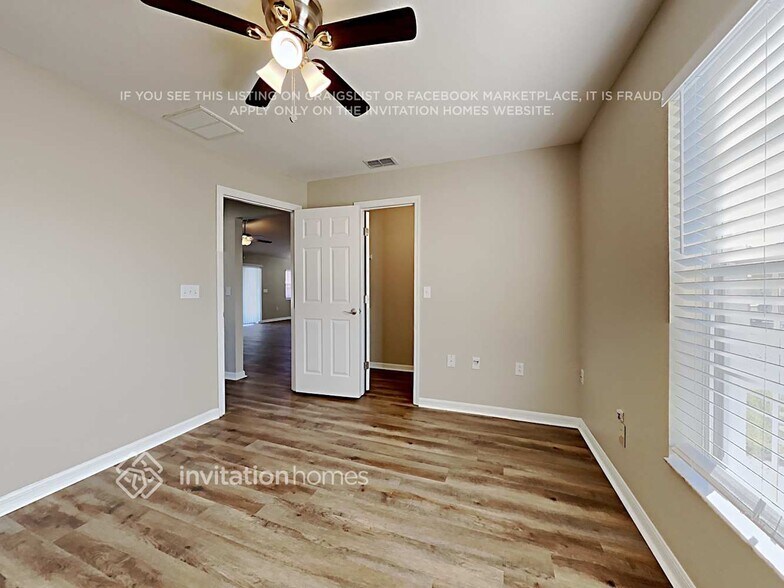Building Photo - 8026 Princeton Manor Cir