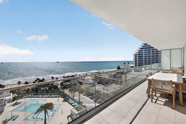 Building Photo - 153 N Seabreeze Blvd