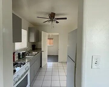 Building Photo - spacious and beautiful home