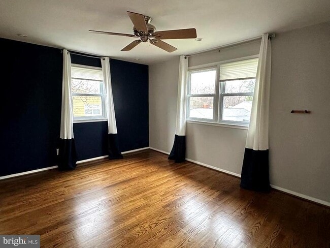 Building Photo - 8140 Drayton Ln