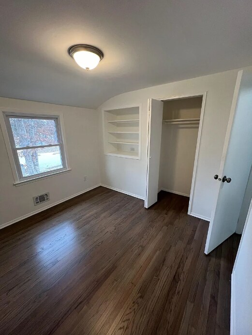 Building Photo - 331 Colonial Dr