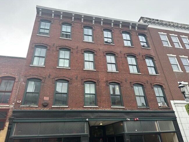 Primary Photo - 43 Market St
