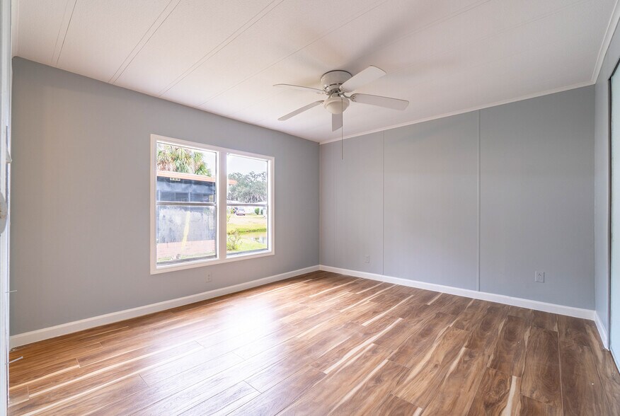 Building Photo - 5461 Columbus Cir