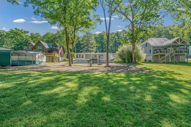 Building Photo - 315 Riverview Dr