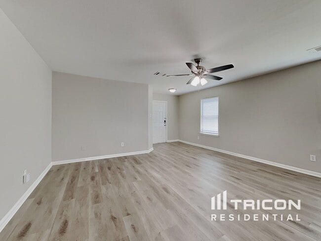 Building Photo - 7711 Cypress Edge Dr
