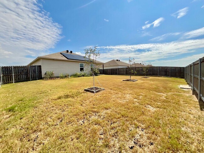 Building Photo - 4401 Olympic Dr