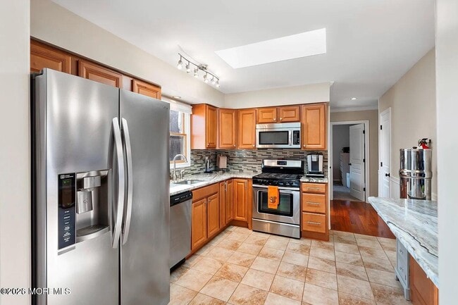 Building Photo - 1435 Flintoft Ave