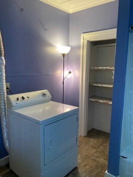 Washer - 40 High St