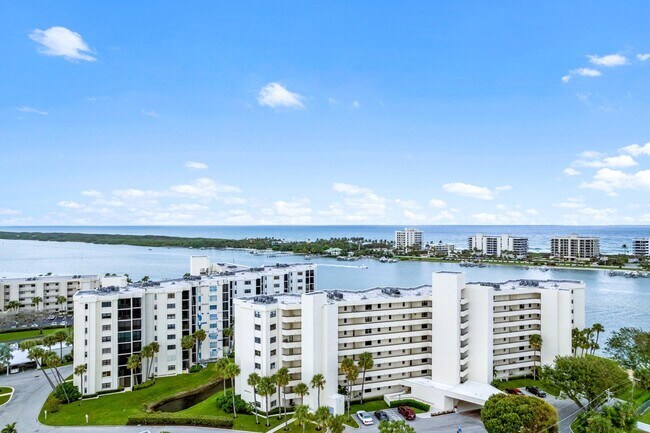 Building Photo - 19800 Sandpointe Bay Dr