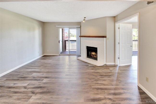 Building Photo - 121 Shirley Ridge Dr