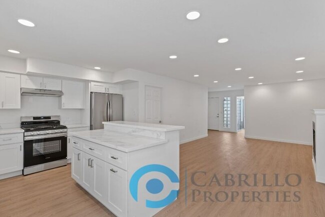 Building Photo - 847 Missouri St