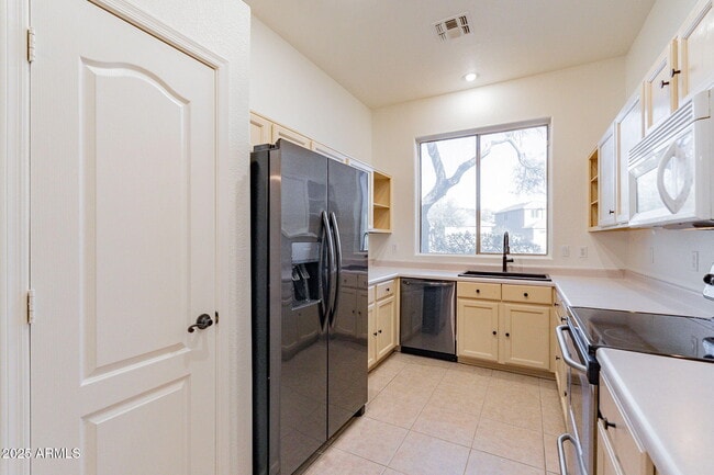 Building Photo - 2353 N Azurite Cir