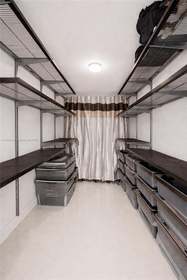 Building Photo - 2780 NE 183rd St