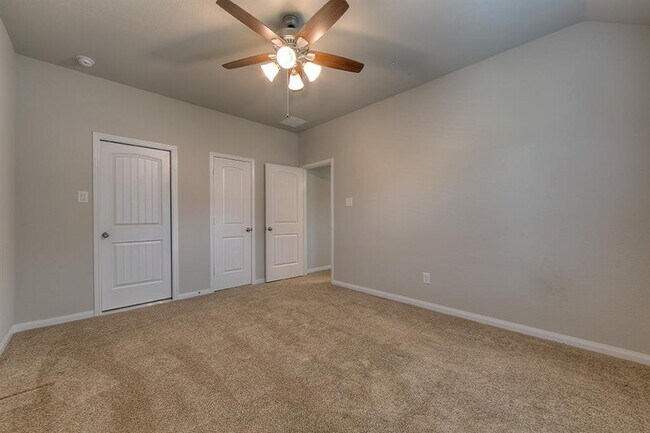 Building Photo - 314 Moonwalk St